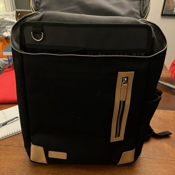 NEW Venque Amsterdam Leather Backpack travel black tan camel unisex laptop rare - Picture 15 of 15